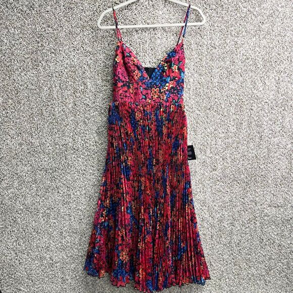 Lulus Dress Womens XS Sincerely Gorgeous Red Floral Pleated Fit & Flare Midi NWT - Picture 2 of 8